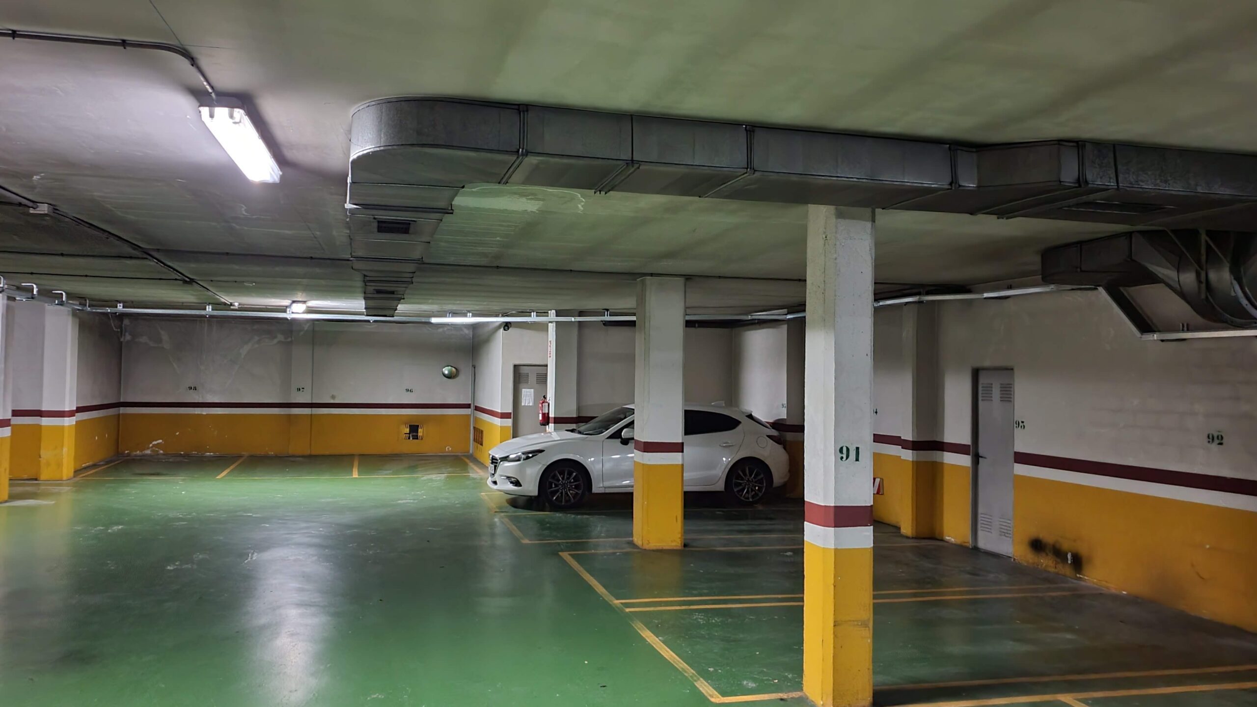 Gestión de legalización y certificación de instalaciones de recarga en Pontevedra
